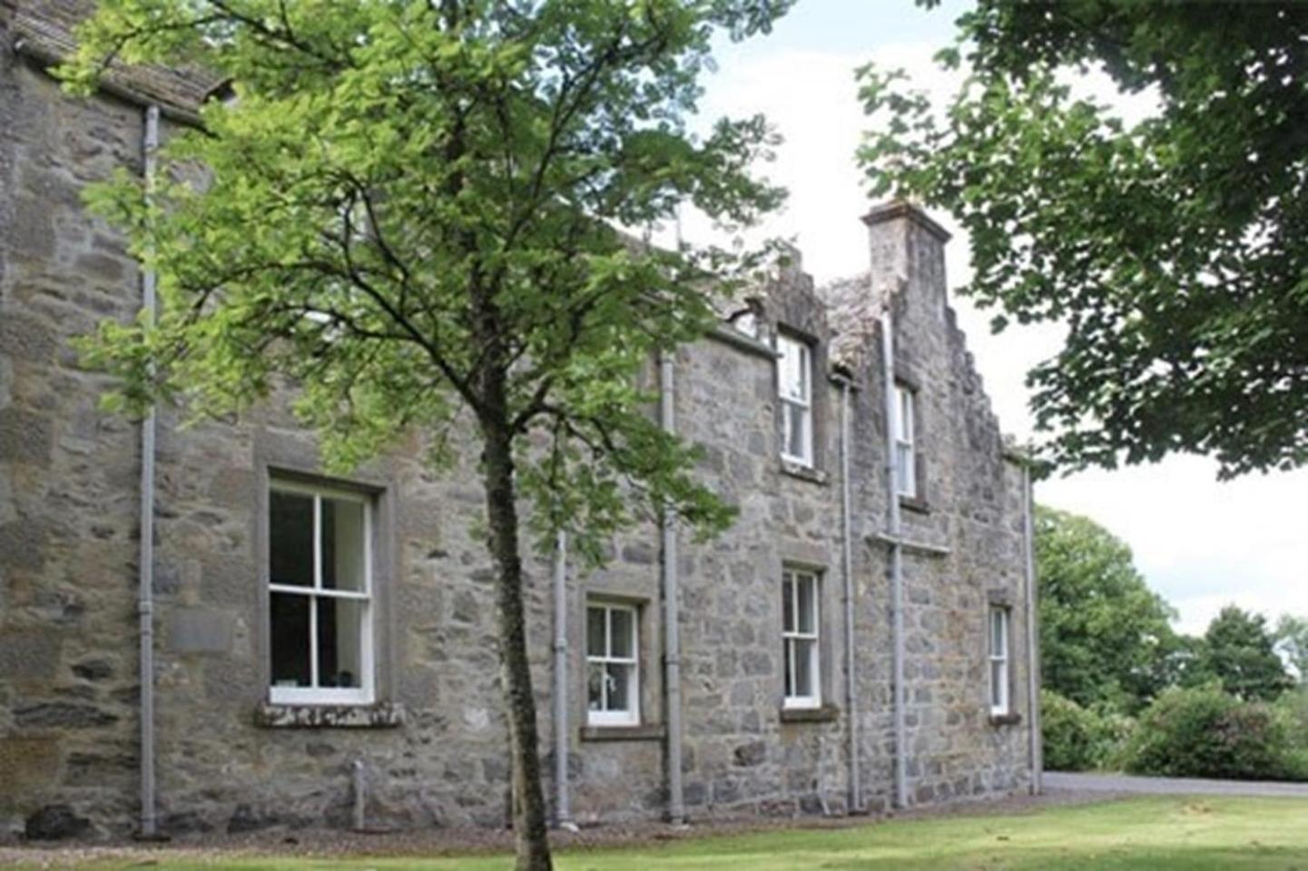 The Delnashaugh Hotel Ballindalloch Exterior photo