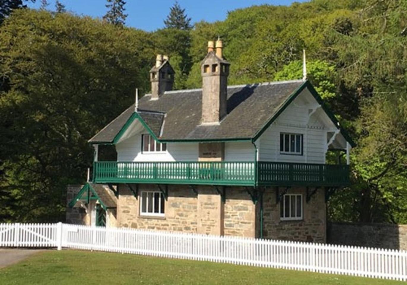 The Delnashaugh Hotel Ballindalloch Exterior photo